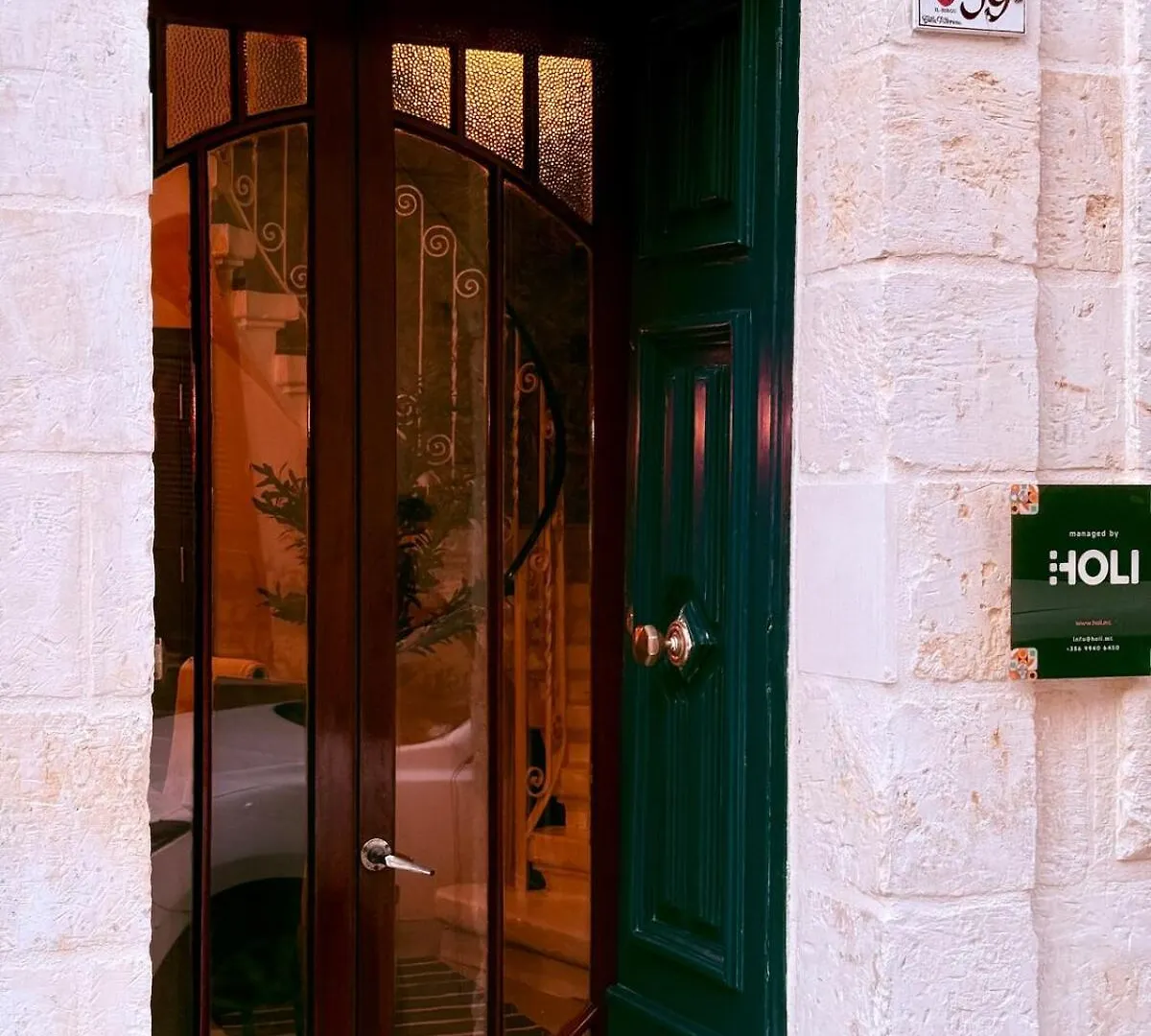 Birgu Square House By Holi Villa
